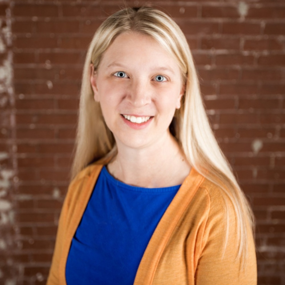 Meet your Posher, Laura